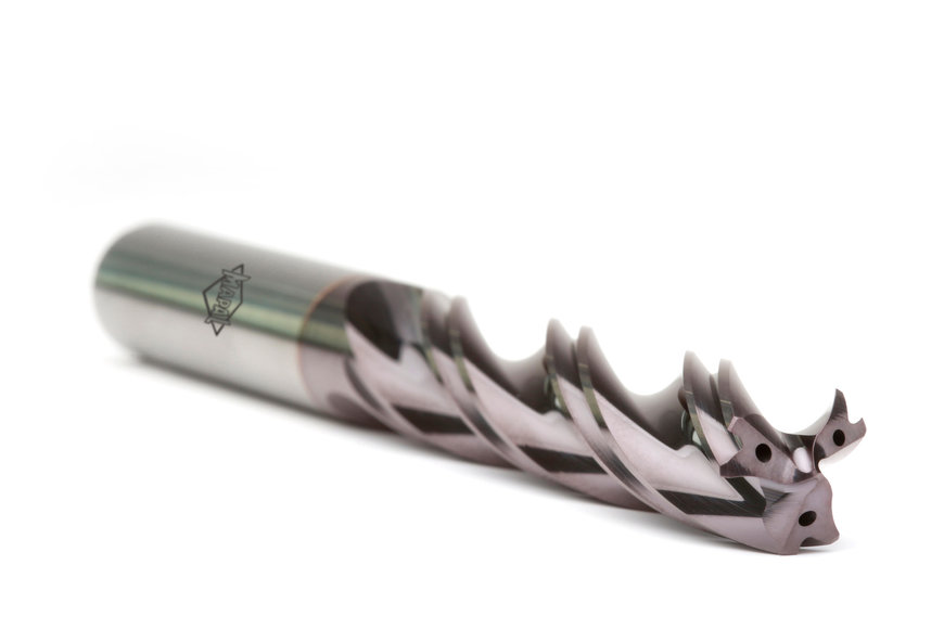 Three-edged drilling and reaming in one step